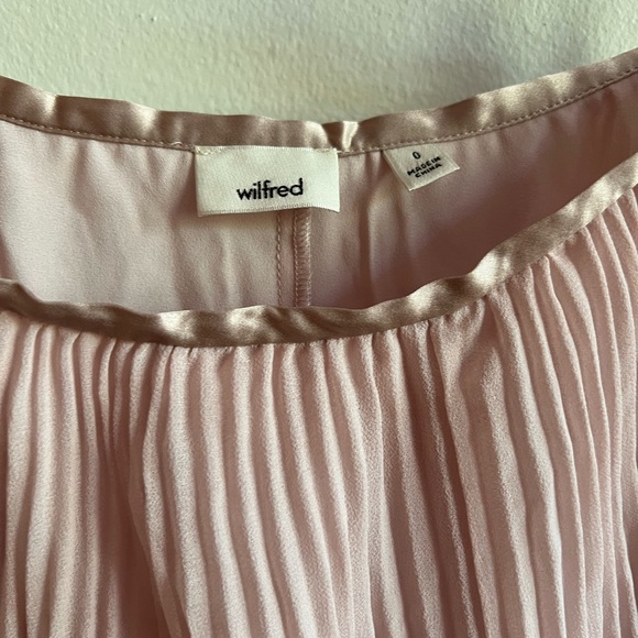 Aritzia/Wildred pleated skirt Blush/Nude - Picture 3 of 3